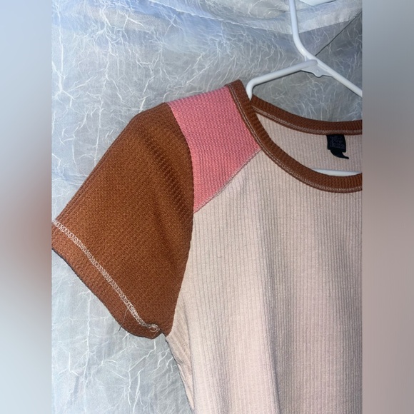 Wild Fable Color-Block Crop Top - Picture 3 of 9